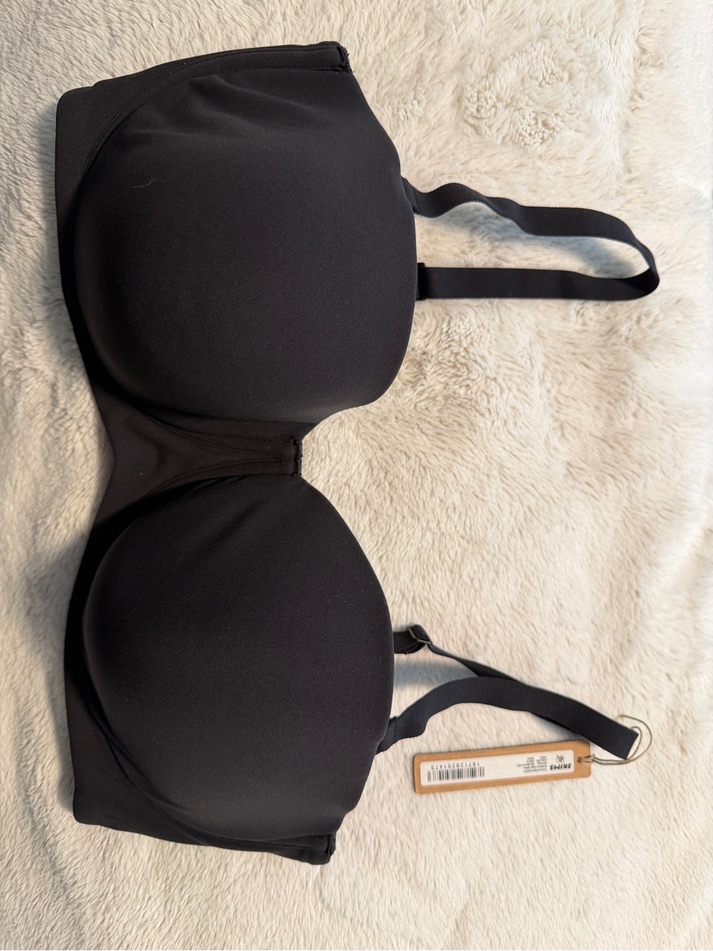 SKIMS Black fits everybody strapless bra